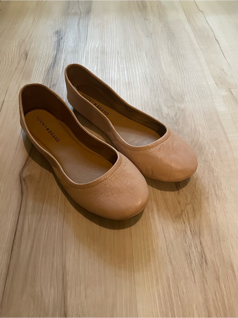 Lucky Brand Erin Leather Ballet Flats Size 8.5/39 Tan Slip On